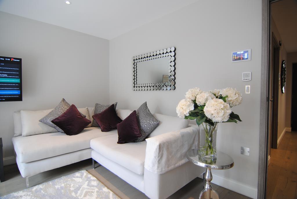 Lux St Park Free Wifi By Aparts Apartment London