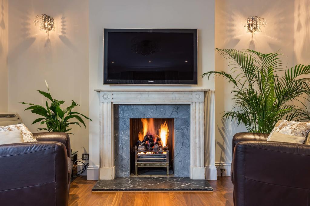 Hyde Park Residence * London