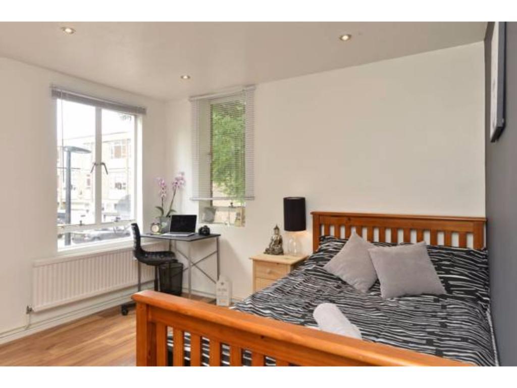 1 Double-bed Kennington-sk *