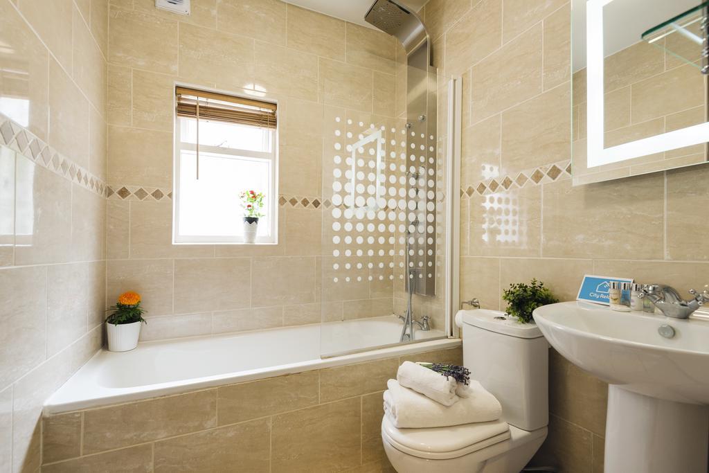 The Pembridge