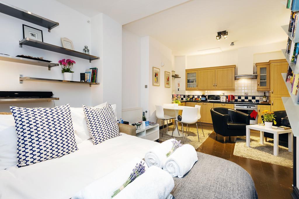 The Pembridge *