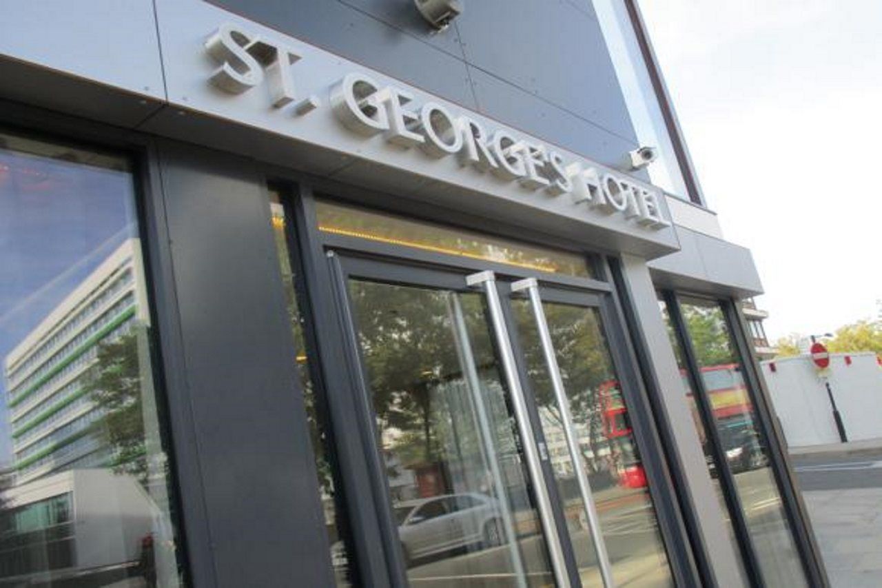St George's - Wembley 4* Londen