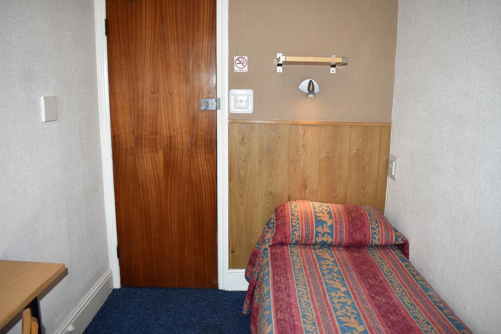 Macdonald Guest house