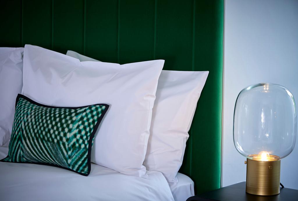 Hotel The - Putney London