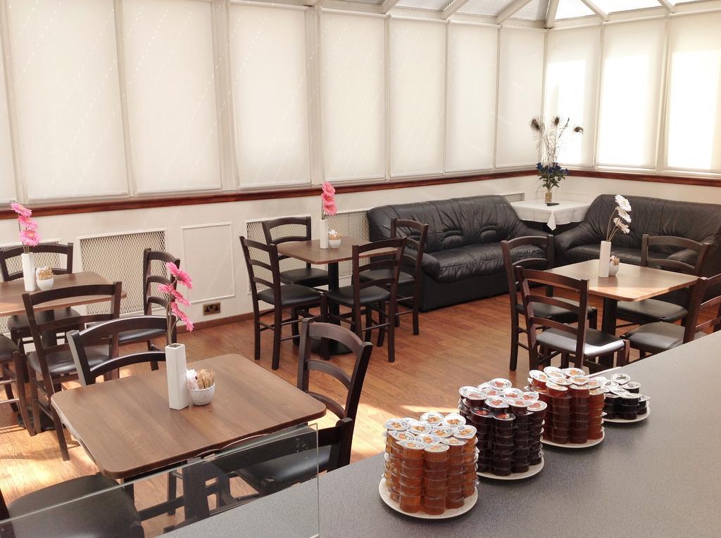 Continental Hotel 2*
