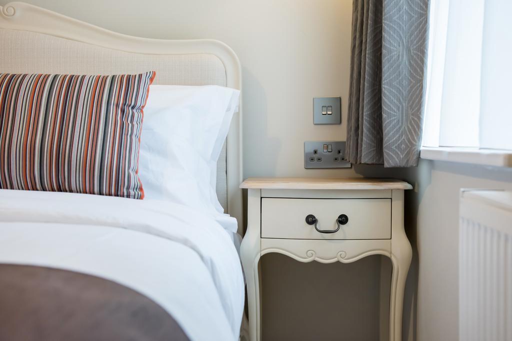 Docklands Hotel