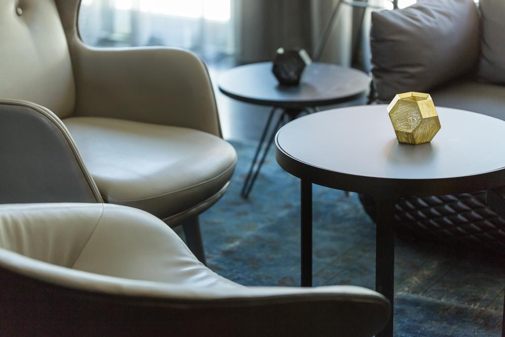 Park Plaza London, Park Royal Hotel