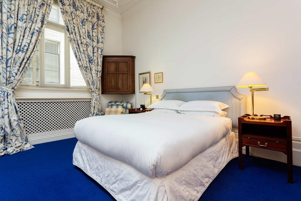 Veeve - Queen's Gardens Flat Londen
