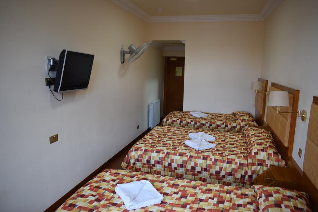 Leigham Court Hotel 2*
