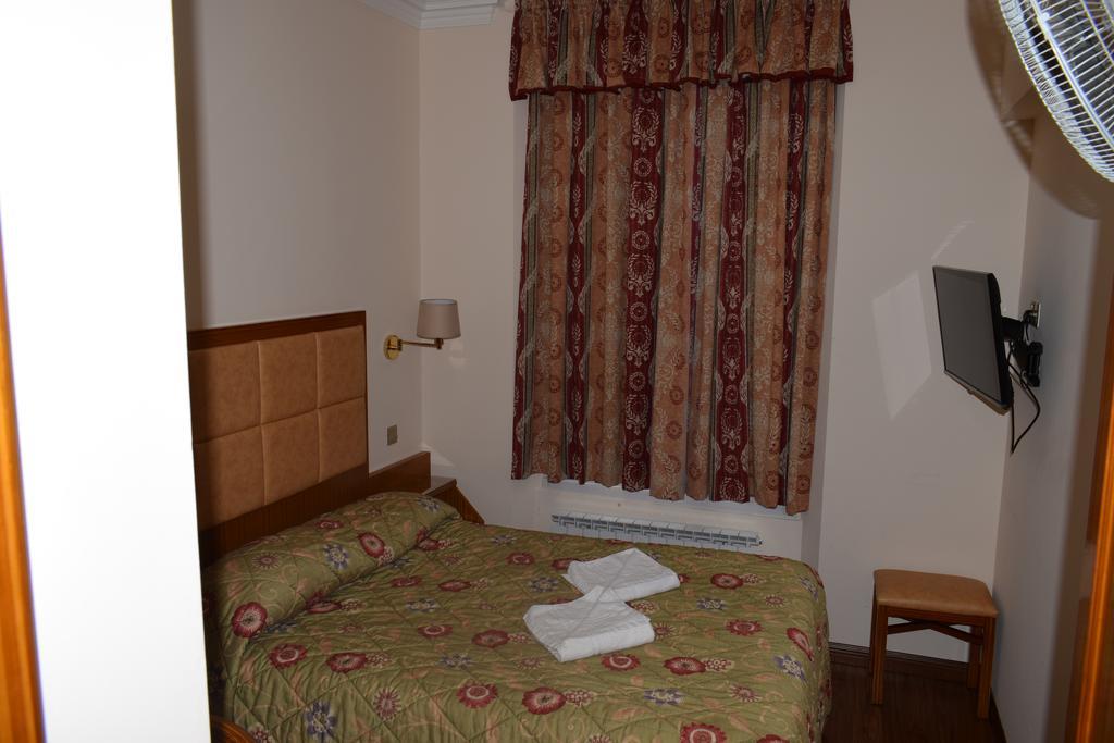 Hotel Leigham Court 2*