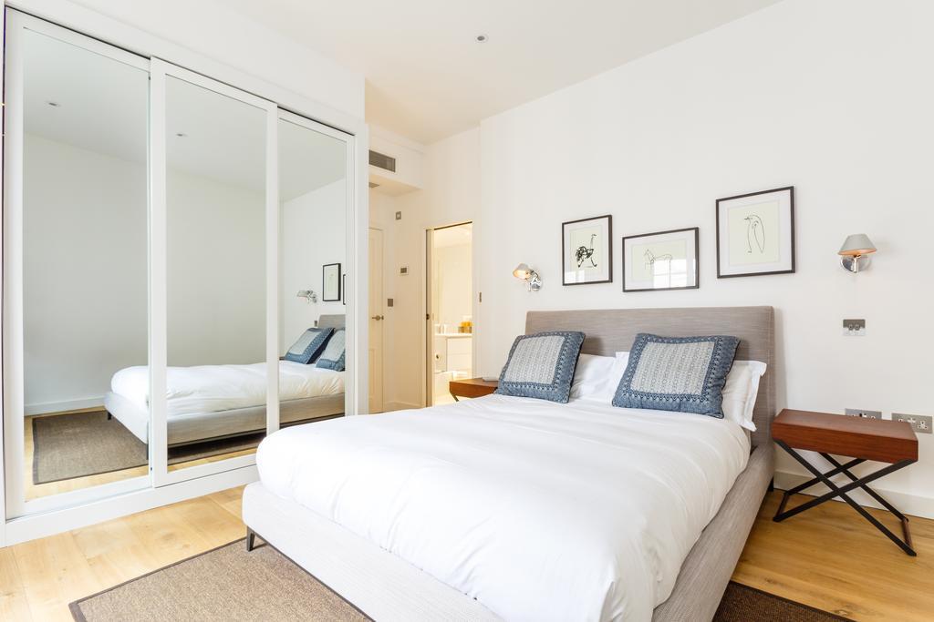 Cockspur Street, 3 Bedrooms Apartment *