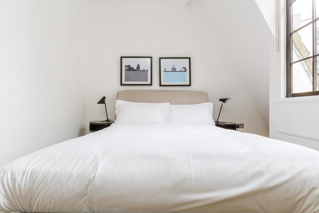 Apartment Cockspur Street, 3 Bedrooms