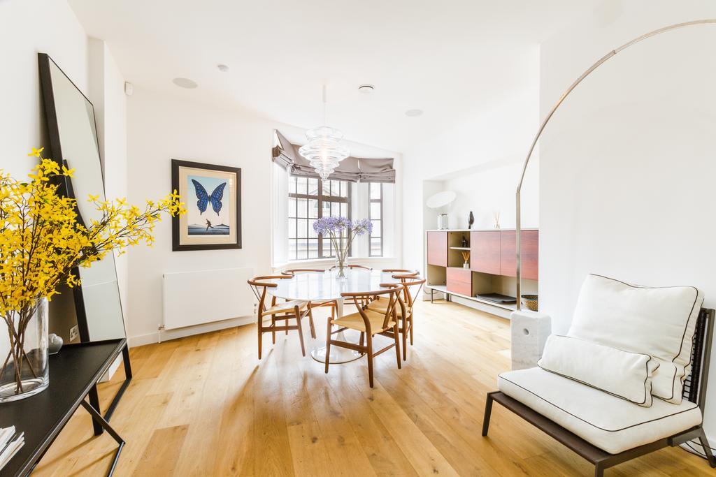 Apartment Cockspur Street, 3 Bedrooms London