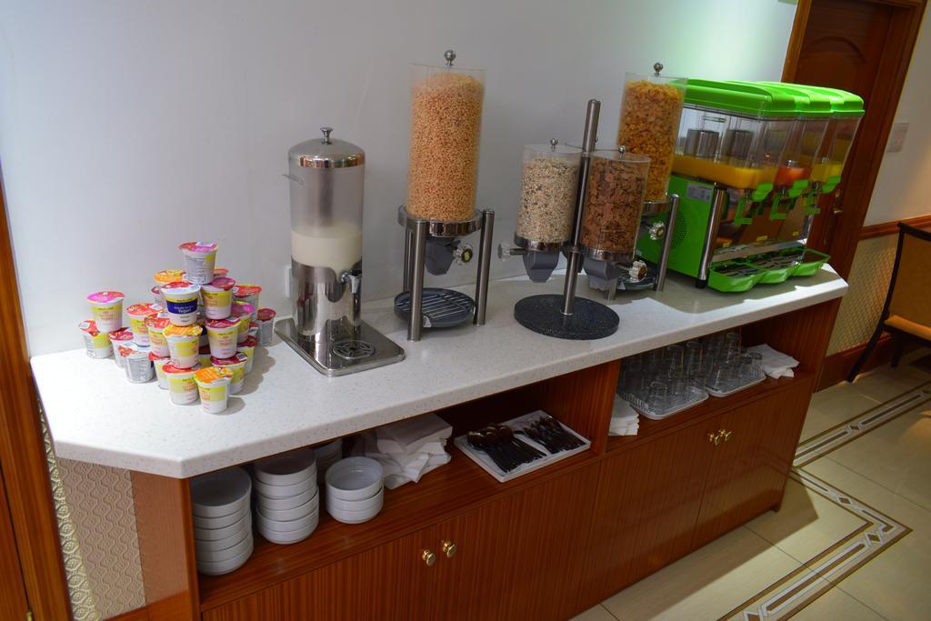Leigham Court Hotel 2*