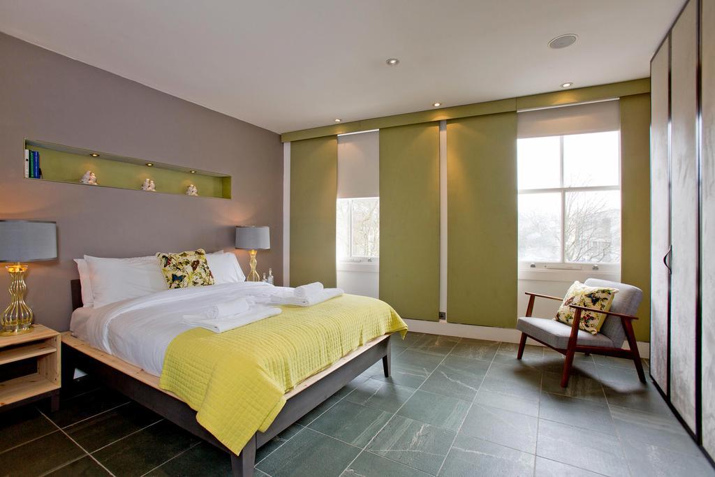 Apartment Apsley Mansions London