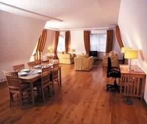 Apartahotel Native Kings Wardrobe, St Pauls