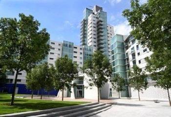 Marlin Empire Square Bridge Apartment *