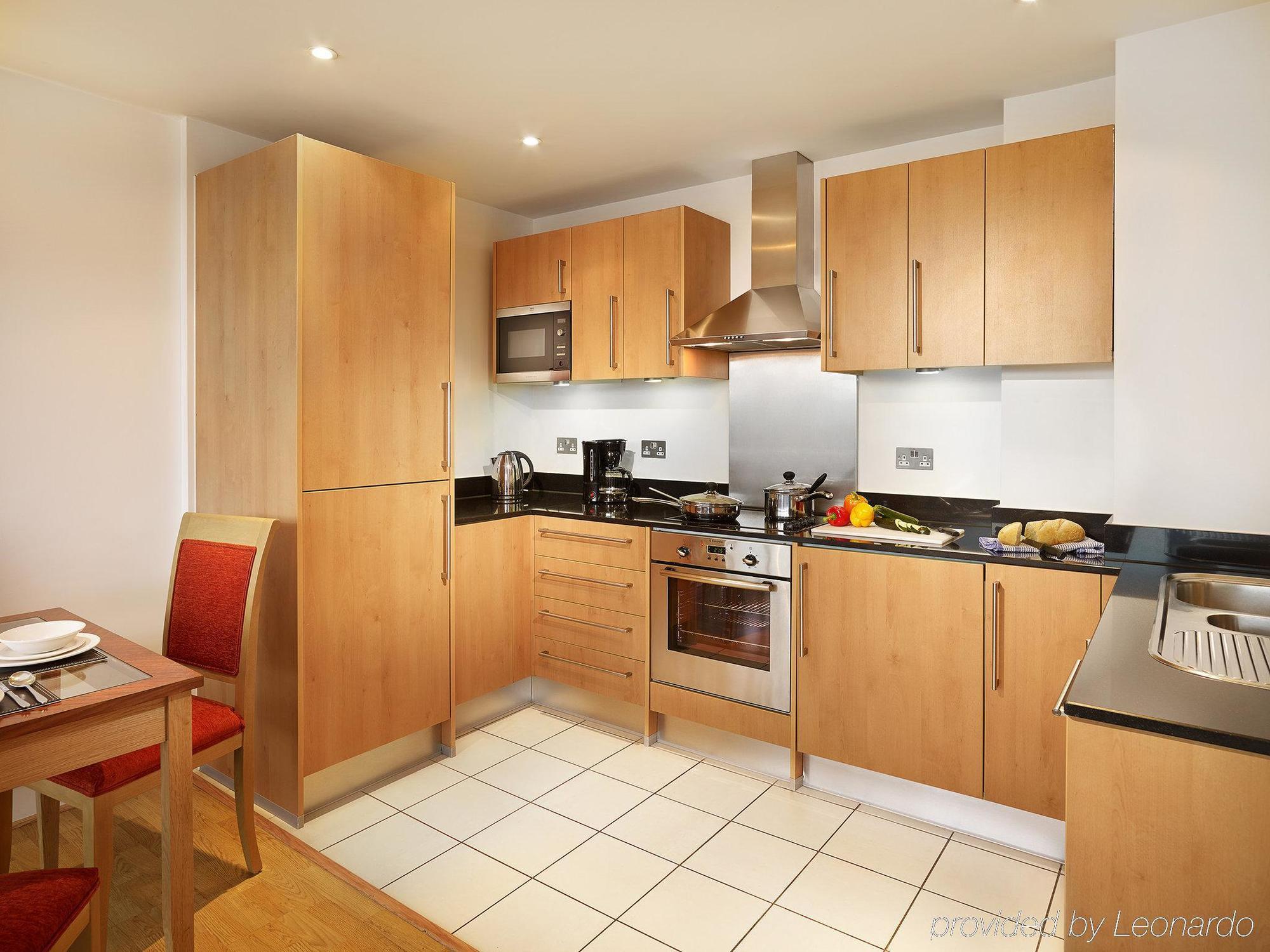 Marlin Empire Square Bridge Apartment