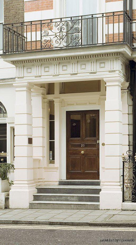 Aparthotel 17 Hertford Street London