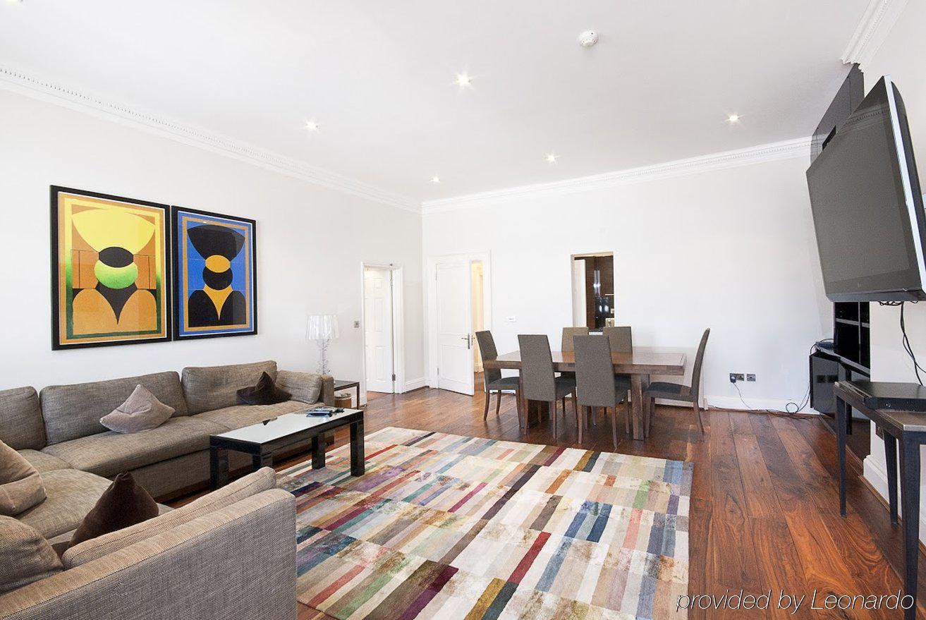 Aparthotel 17 Hertford Street 3*