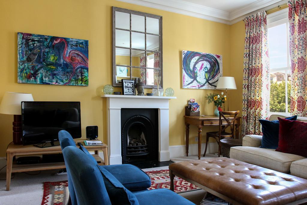 Ifield 178 Apartment London