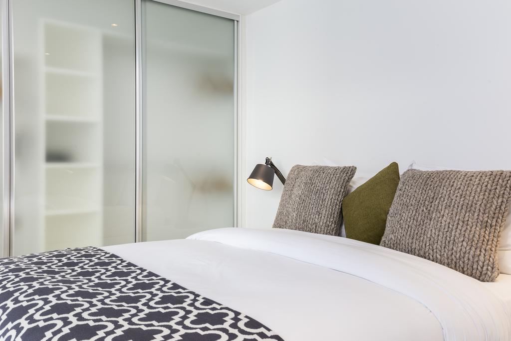 2 Bed Eagle Court Londres