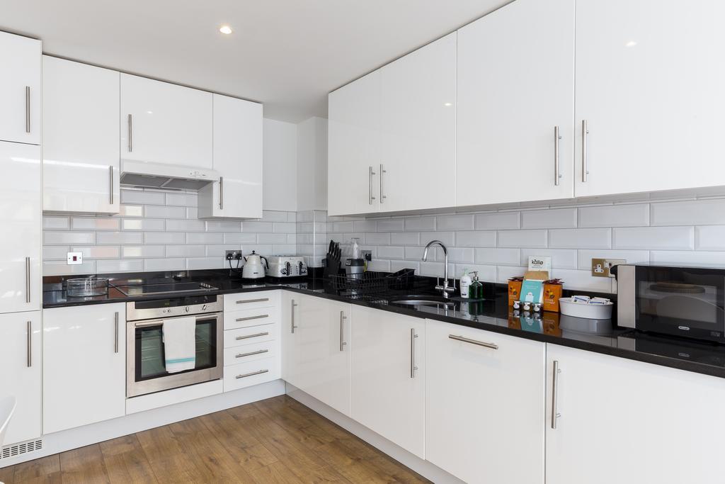 2 Bed Eagle Court * Londres