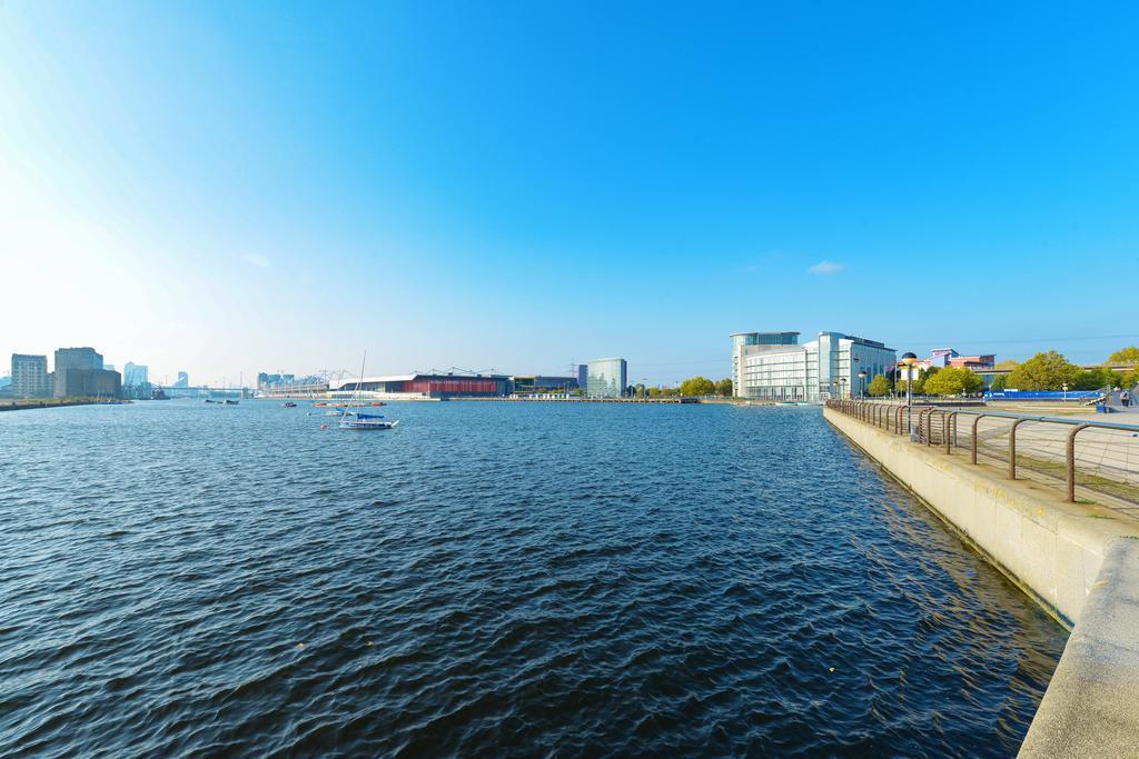 Wards Wharf Approach * London