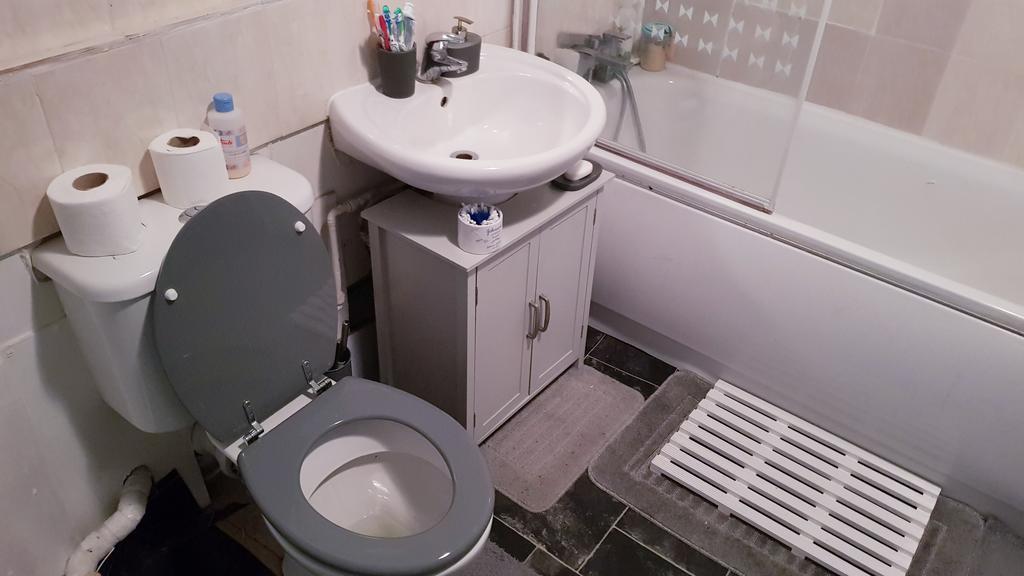 Vauxhall Tour Guest house London