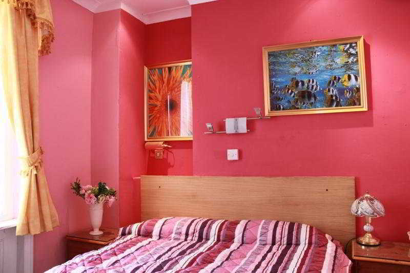 Sheriff Hotel 3*