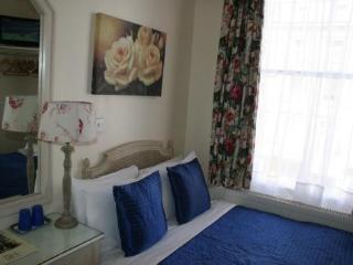 Blades Hotel 3*