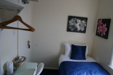 Blades Hotel