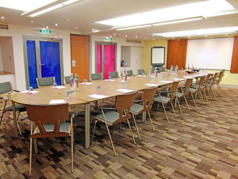 Hotel Ambassadors Bloomsbury 4*