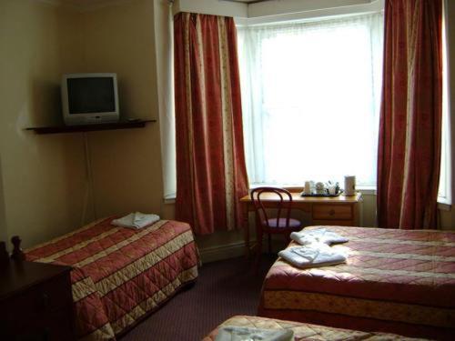 Guest house Orlando London