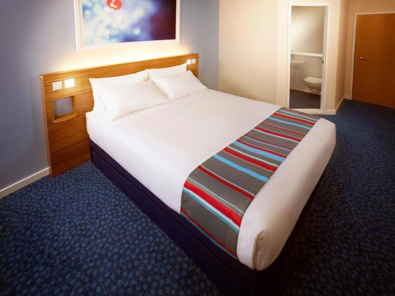 Hotel Travelodge Chessington Tolworth 3*