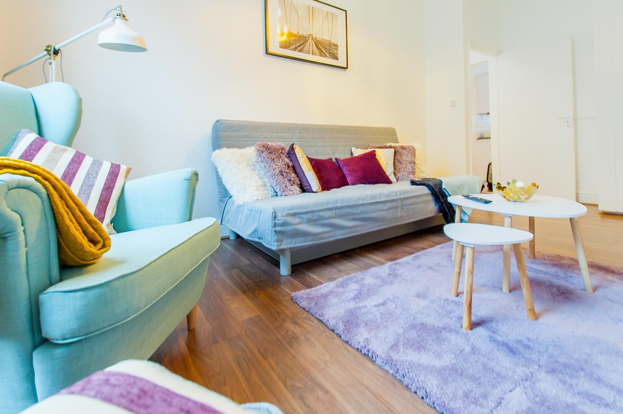 Cs Queensway * London