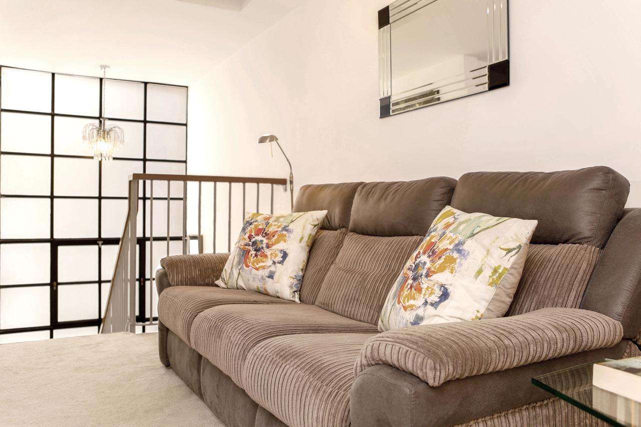 Stylish Flat Near St Pauls Cathedral Apartment *