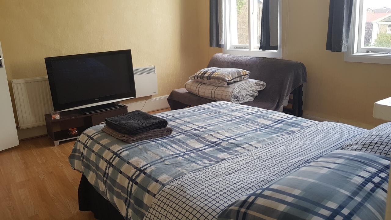 Guest house Vauxhall Tour 3*