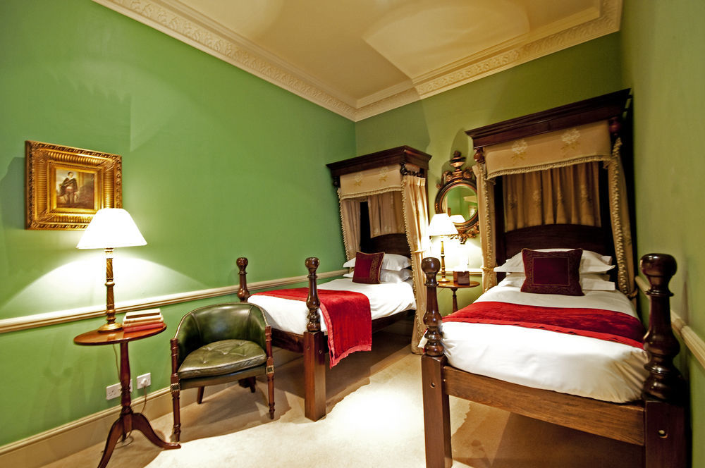Hotel The Gore – Starhotels Collezione 4*