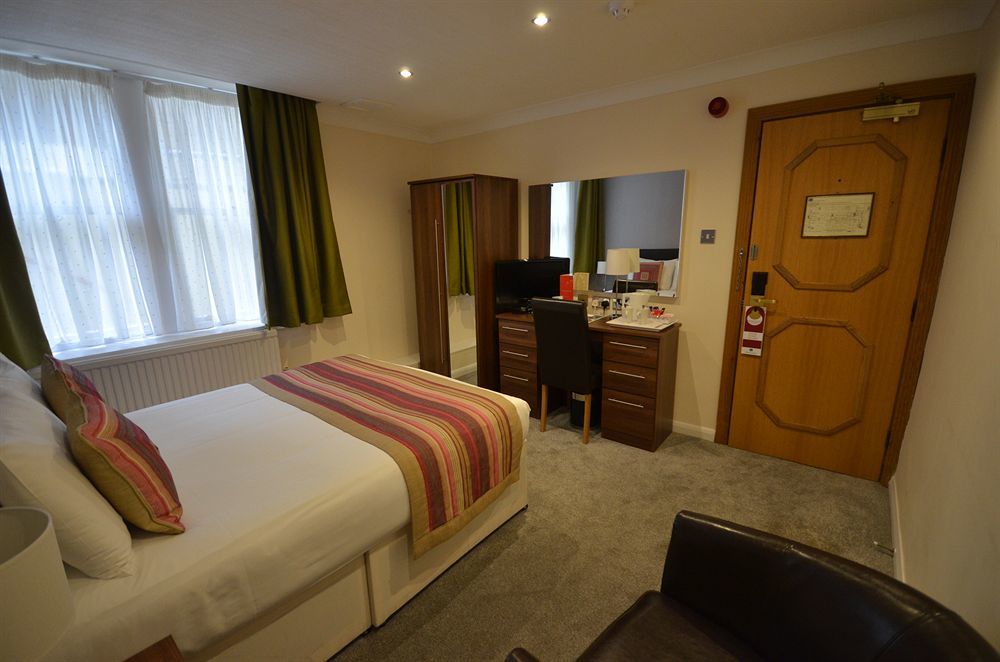 Western Burns Kensington Hotel London