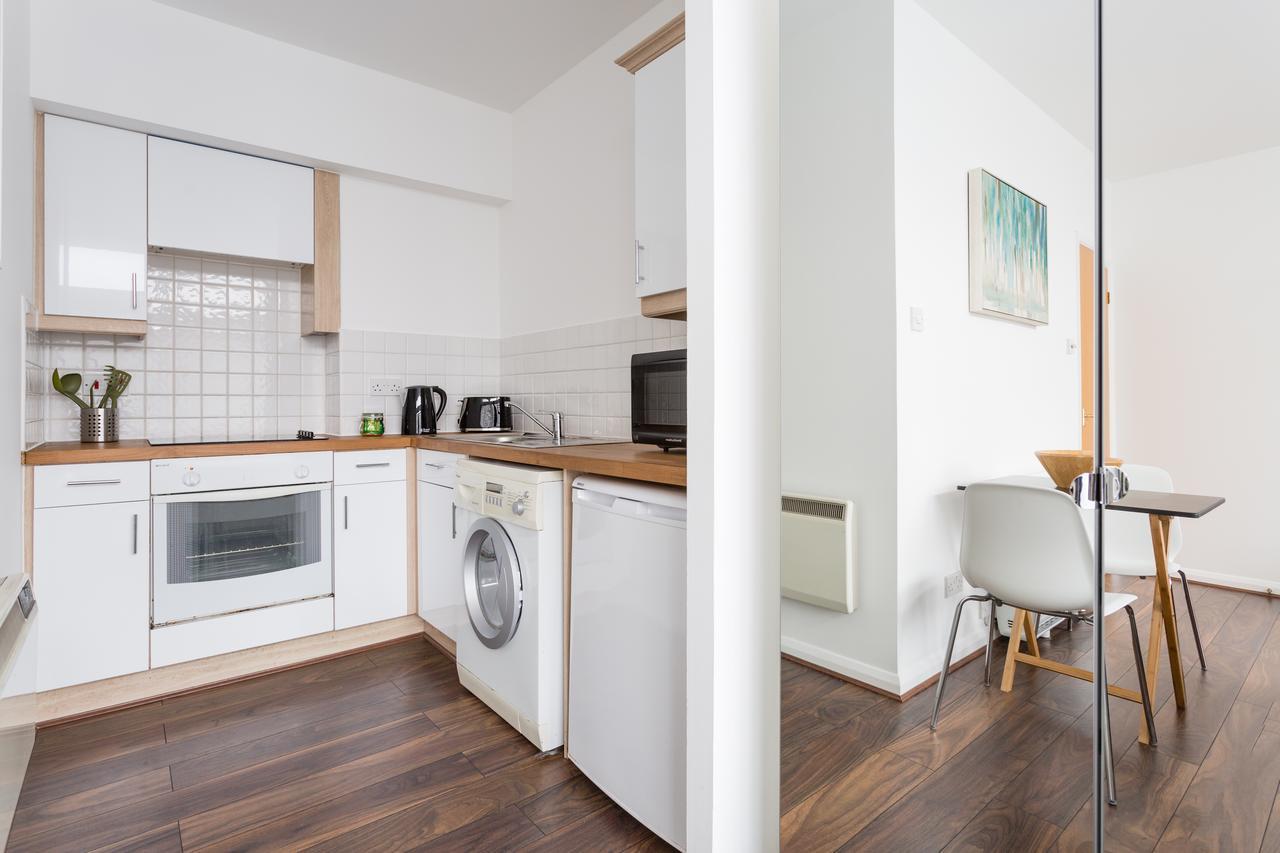 Metro Central Heights Appartement