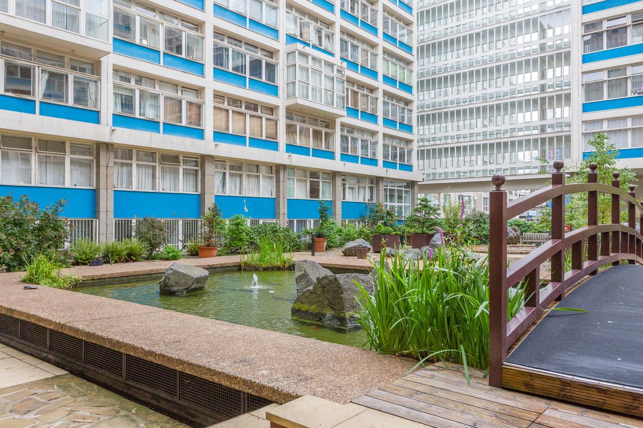 Metro Central Heights Appartement *