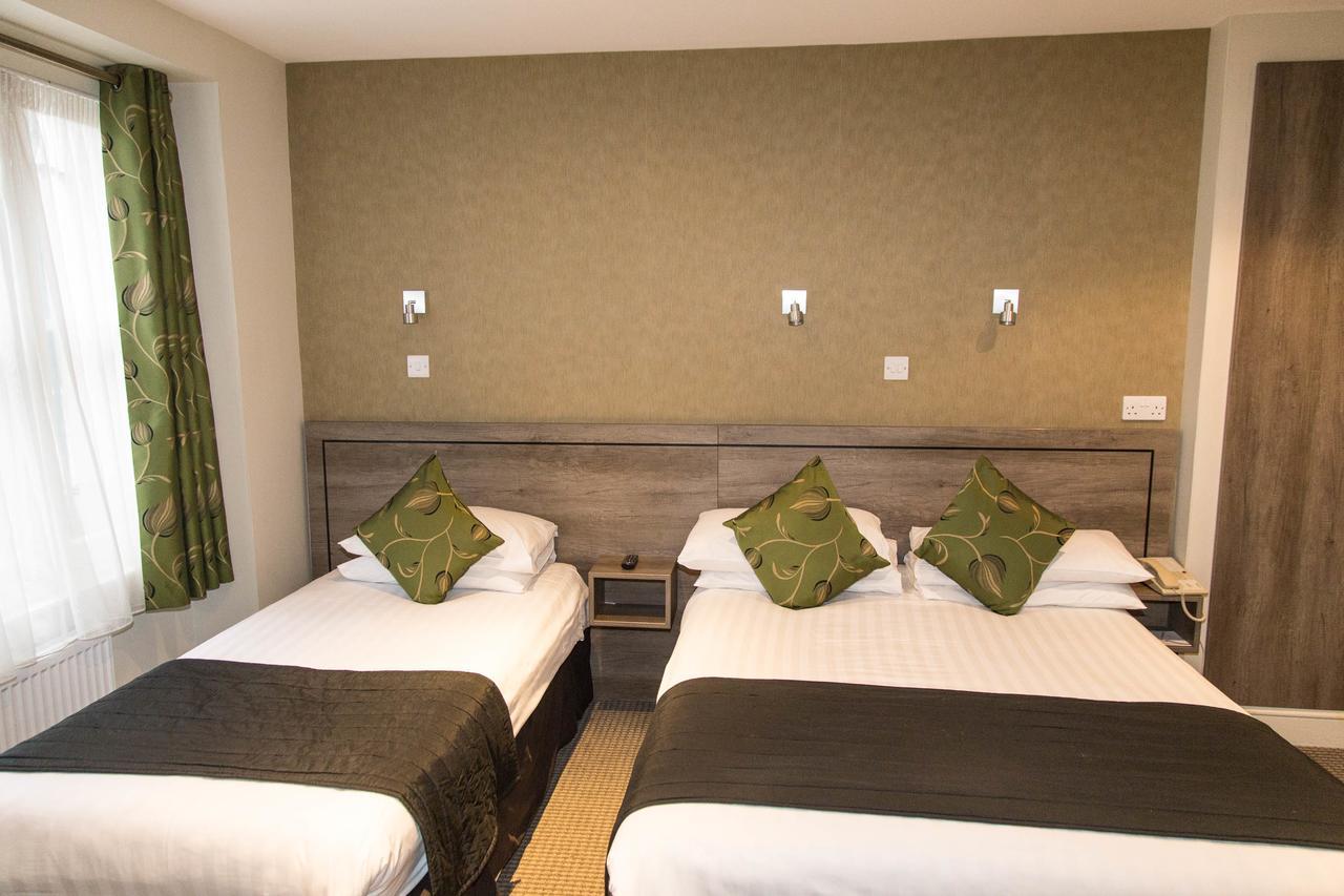 Kensington Gardens Hotel 2*