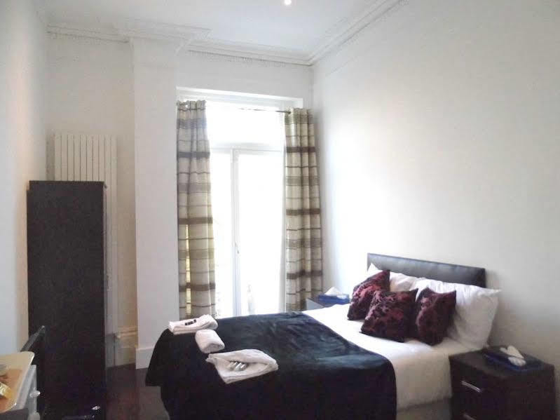 36 Hyde Park Gate Inn London