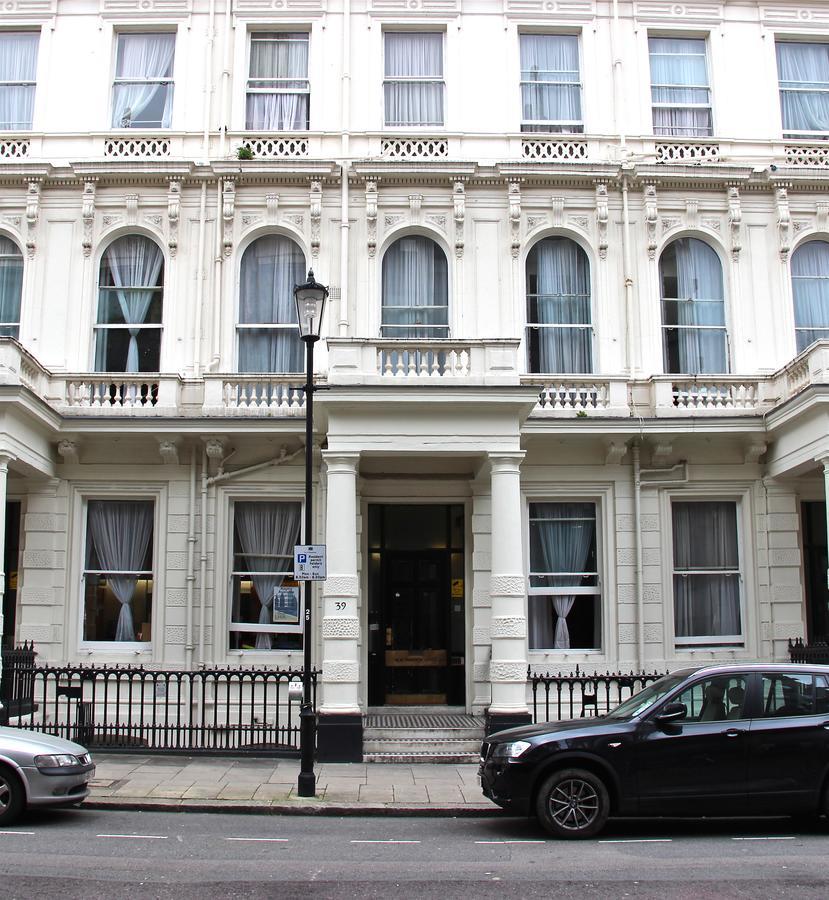 Hostal New Mansion House *