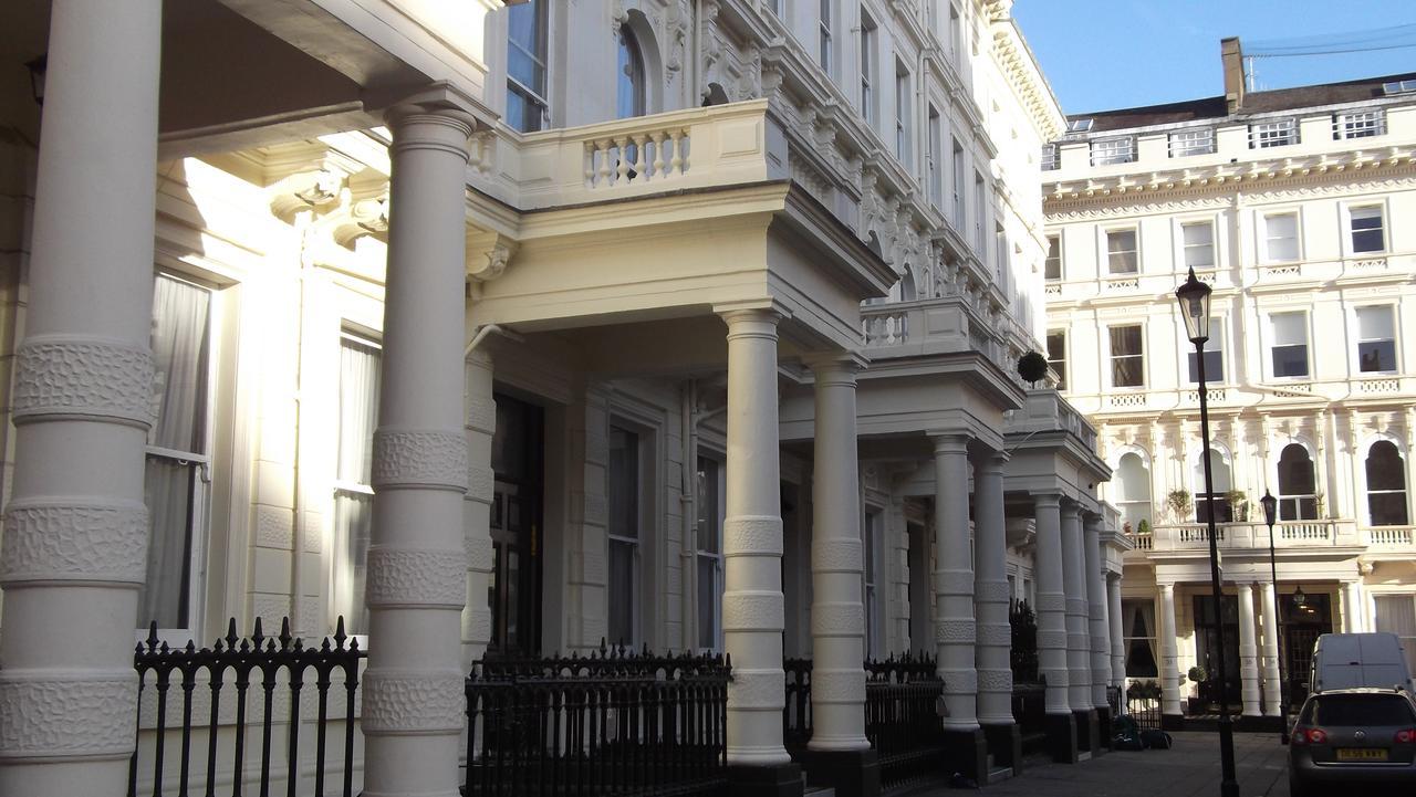 Hostal New Mansion House *