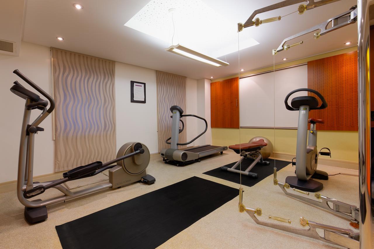 Ambassadors Bloomsbury Hotel 4*