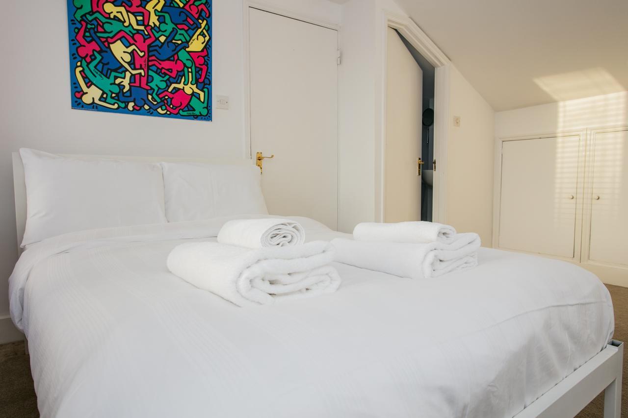 Elegant Victorian 3-bed Near Hammersmith