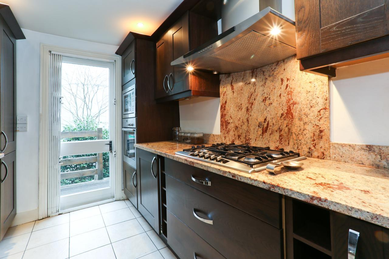 A To Rent - Chelsea
