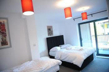 Canary Heights 3* London